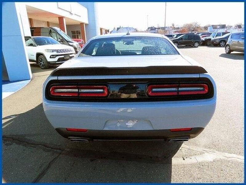 2022 Dodge Challenger R/TImage 6