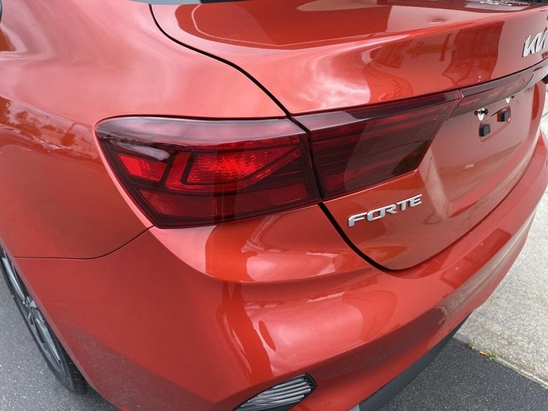 2023 Kia Forte LXSImage 9