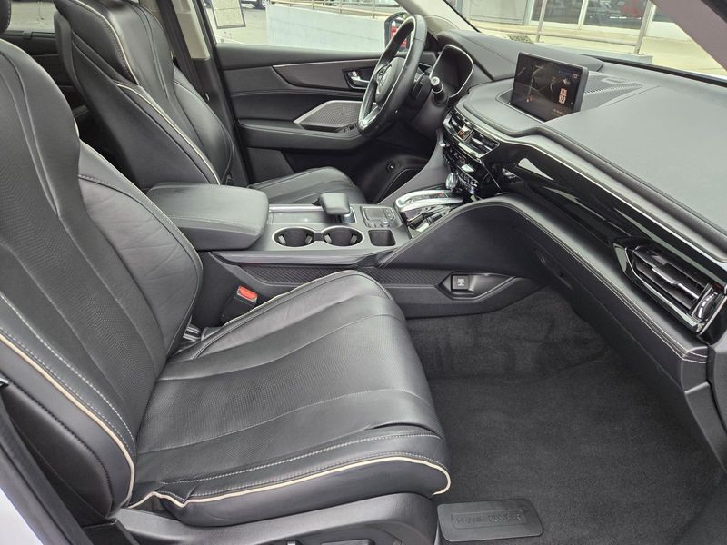 2022 Acura MDX SH-AWD Advance photo 27