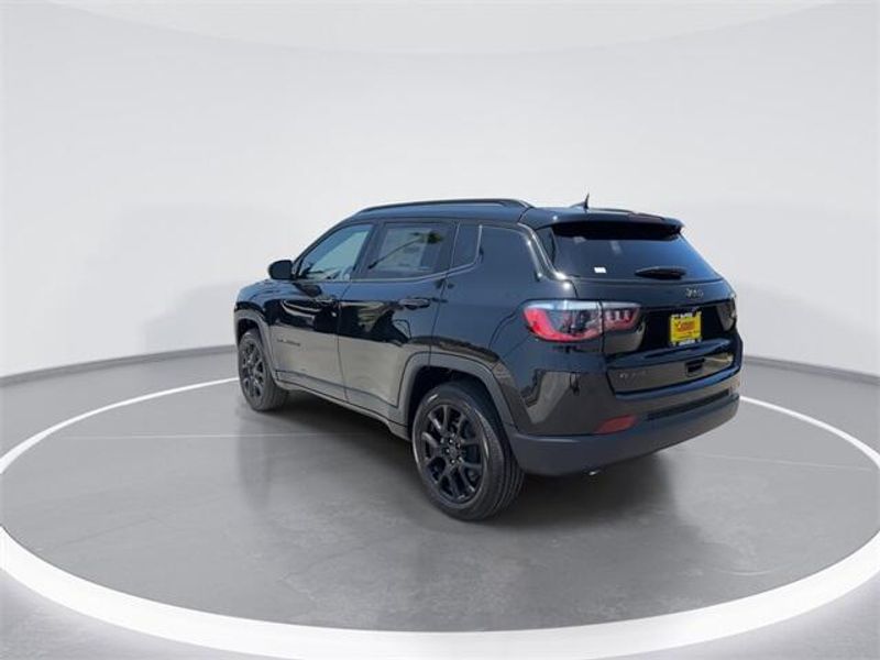 2025 Jeep Compass Latitude 4x4Image 6