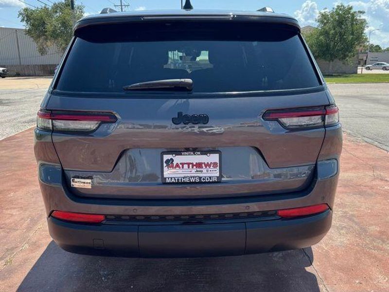 Used 2025 Jeep Grand Cherokee L Altitude XImage 6