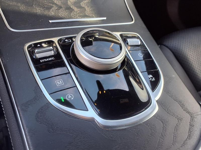 Used 2019 Mercedes-Benz GLC 300 300Image 23