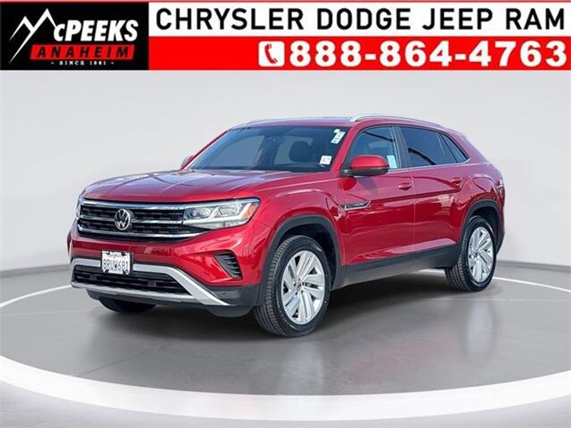 Used 2020 Volkswagen Atlas Cross Sport 2.0T SE w/TechnologyImage 1