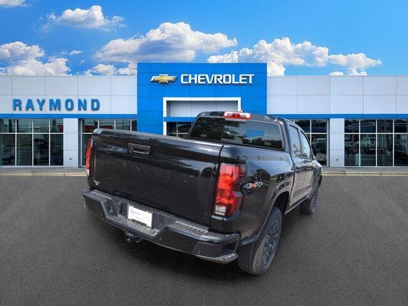 New 2026 Chevrolet Colorado Work TruckImage 4