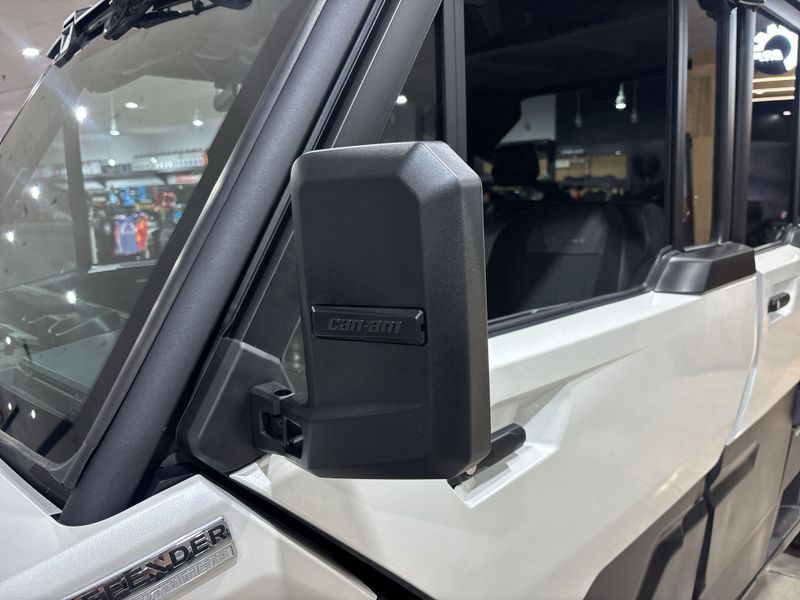 New 2027 Can-Am DEFENDER MAX LIMITED CAB HD11 Image 20