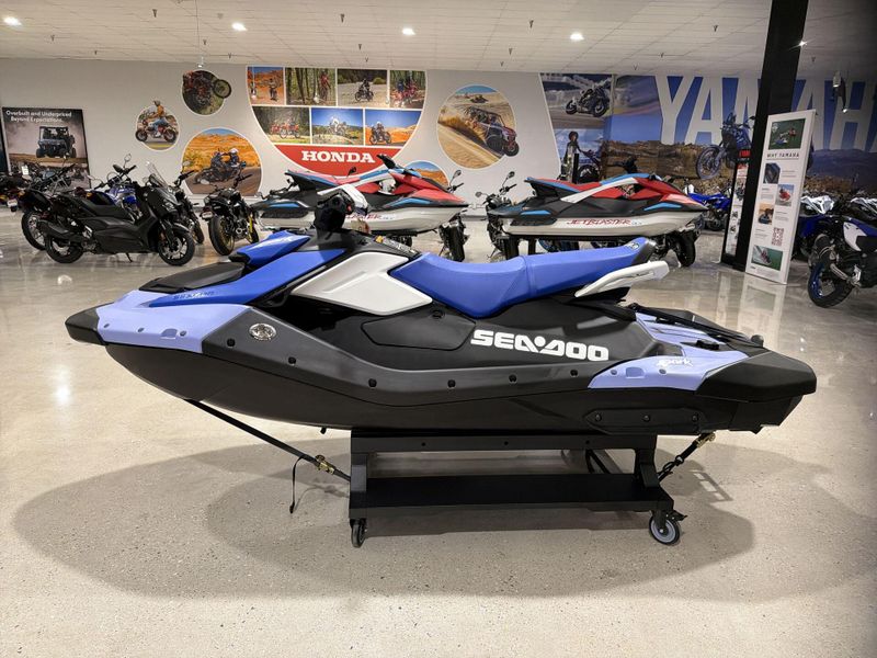New 2026 Sea-Doo SPARK FOR 3 CONVENIENCE PACKAGE Image 14