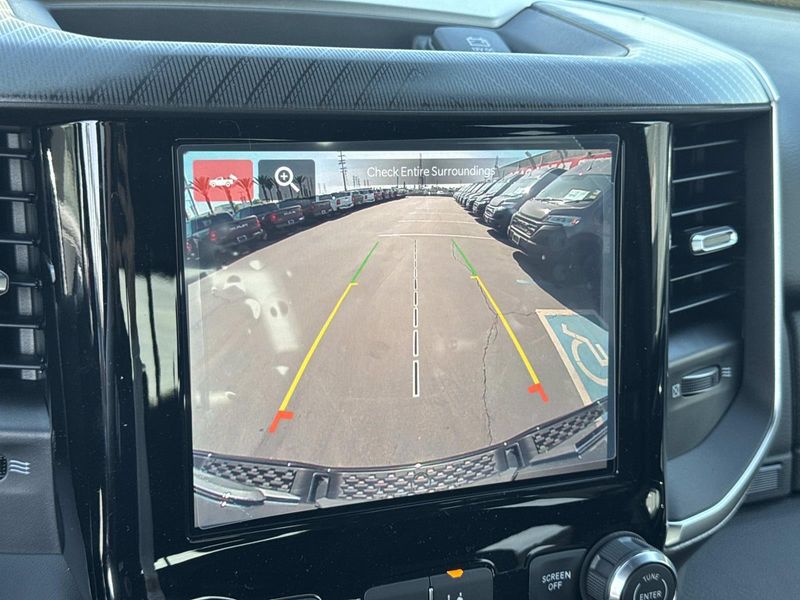 New 2026 RAM 1500 Big Horn Crew Cab 4x2 5'7' Box