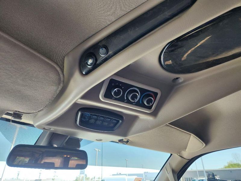 2019 GMC Savana Image 26