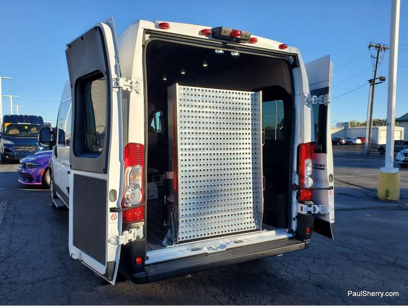 2024 RAM ProMaster 2500 Window Van Image 17