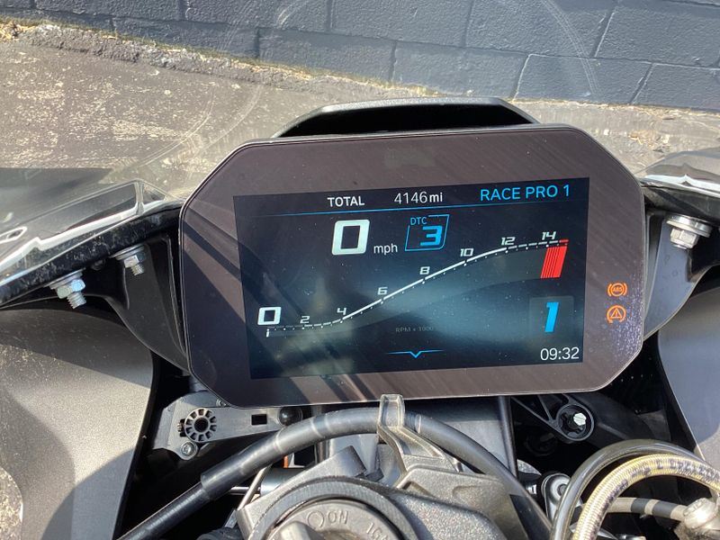 2023 BMW S 1000 RR 
