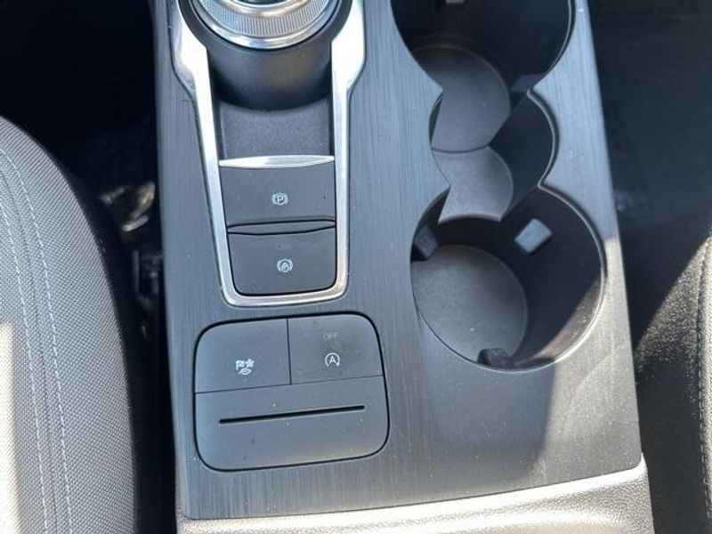 2022 Ford Escape SEImage 32