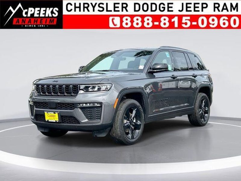 New 2026 Jeep Grand Cherokee Limited 4x2Image 1