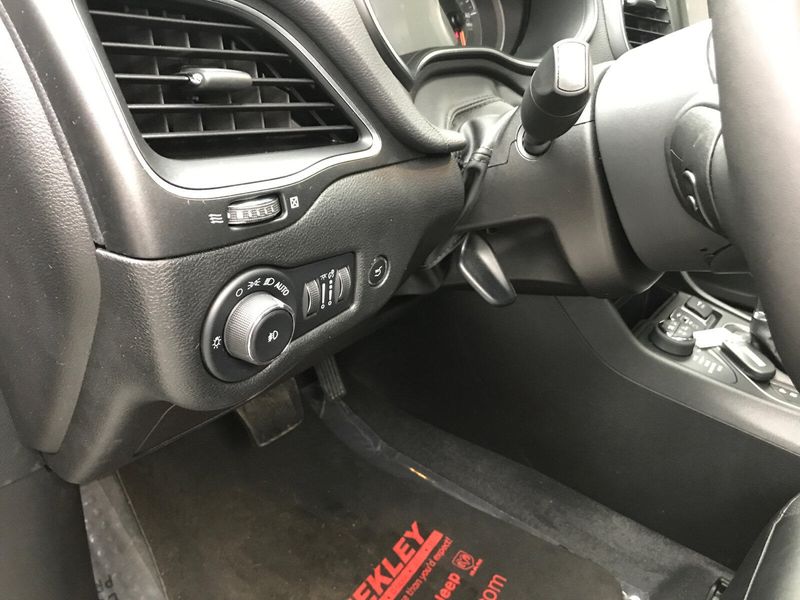 2023 Jeep Cherokee TrailhawkImage 5