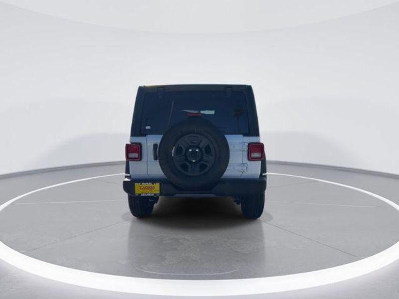 New 2026 Jeep Wrangler 4-door SportImage 7