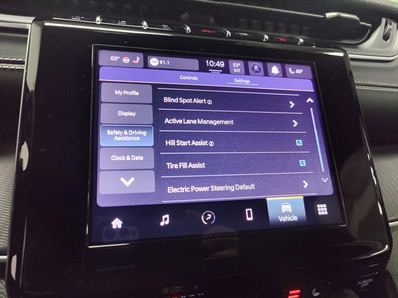 Used 2024 Jeep Grand Cherokee Altitude X 4X4 w/SunroofImage 11