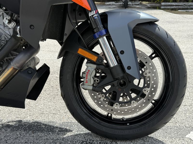 2024 KTM 1290 Super Duke GT