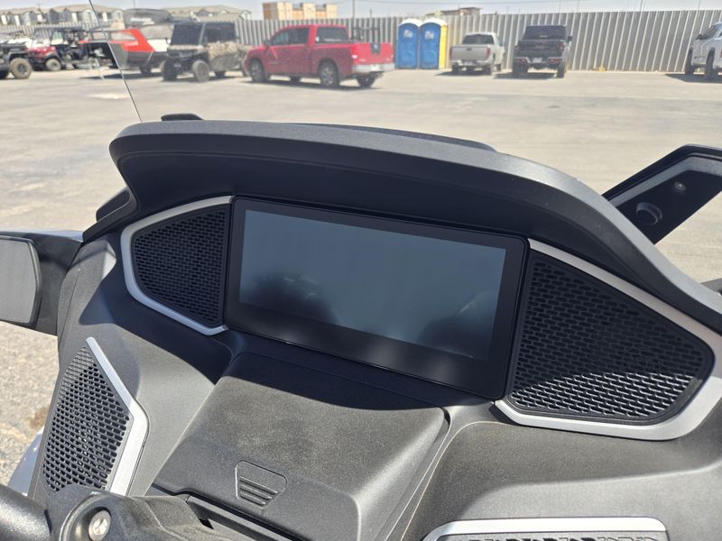 NEW 2026 CAN-AM SPYDER RT SEATOSKY Image 15