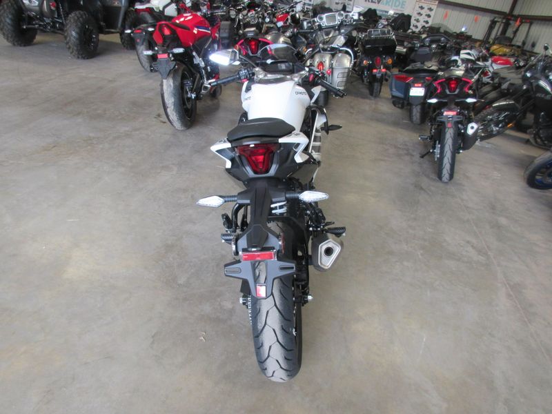 NEW 2026 CFMOTO 300SS Image 9