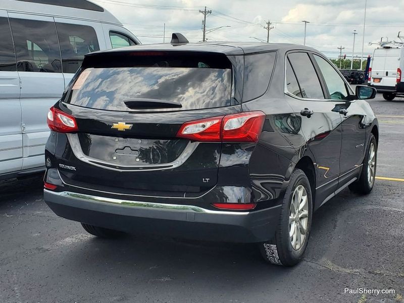 2021 Chevrolet Equinox LTImage 3