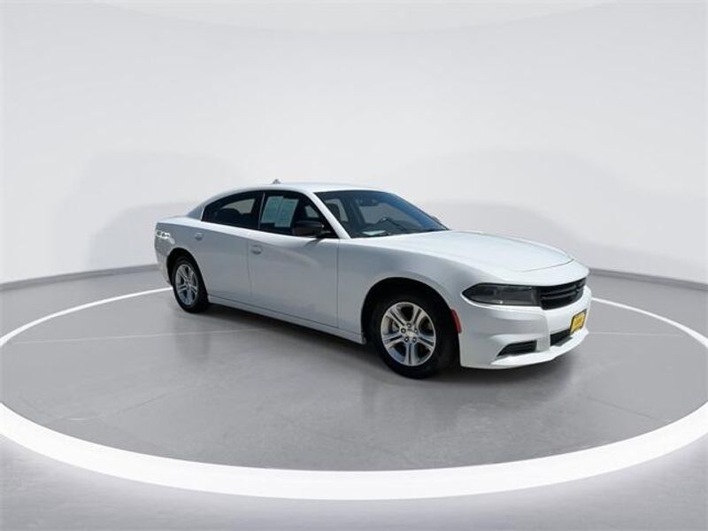 2023 Dodge Charger SXT photo 2