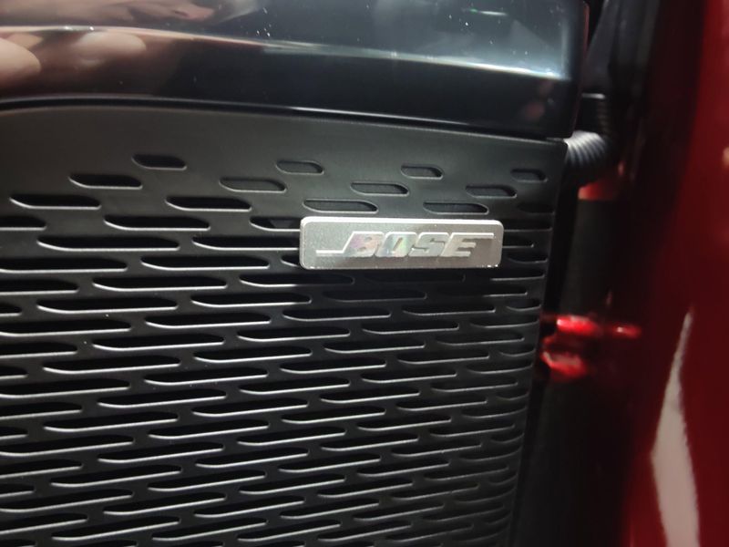 Used 2025 GMC Acadia AWD AT4Image 15
