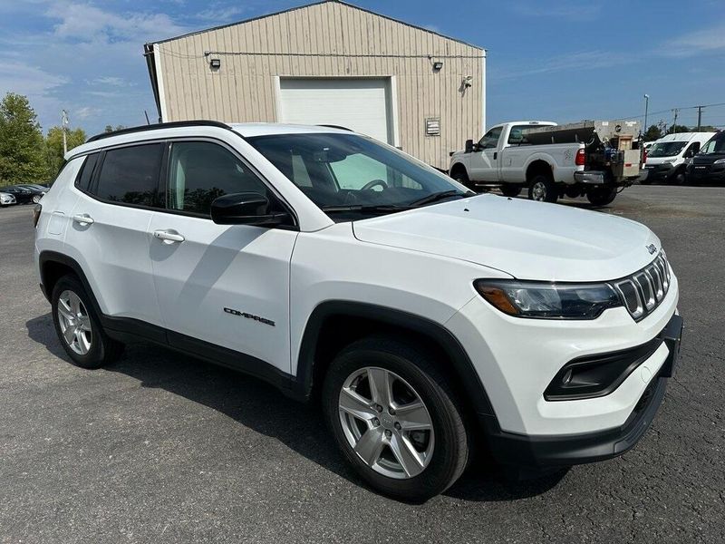 2022 Jeep Compass LatitudeImage 1