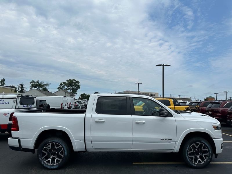 2025 RAM 1500 Laramie Crew Cab 4x4 5