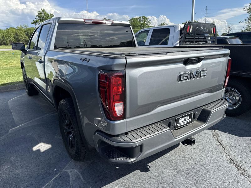 2023 GMC Sierra 1500 ElevationImage 10