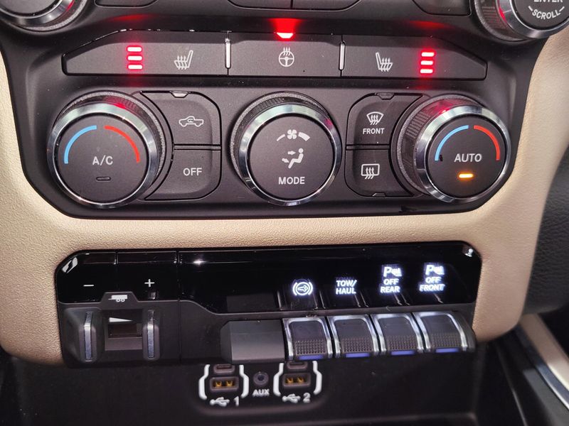 Used 2022 RAM 2500 Laramie Crew Cab LongBox Diesel 4x4Image 18