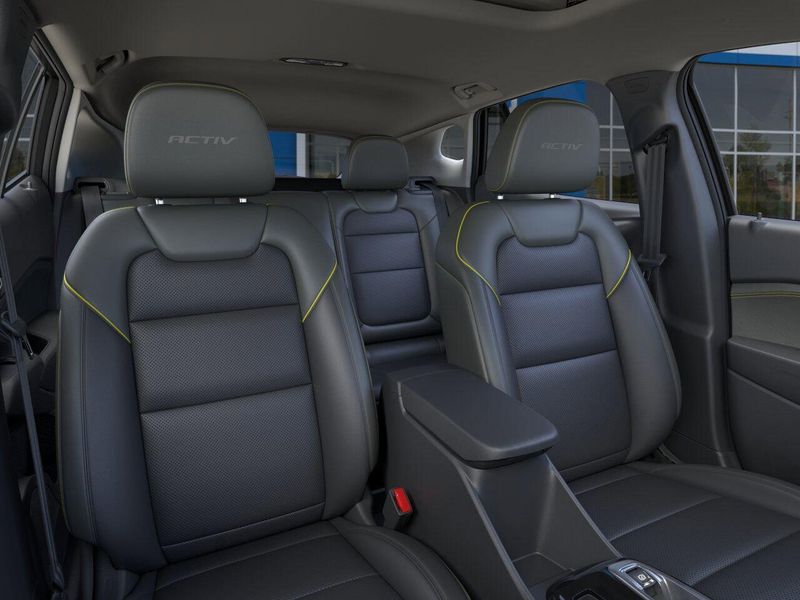 New 2025 Chevrolet Trax ActivImage 16