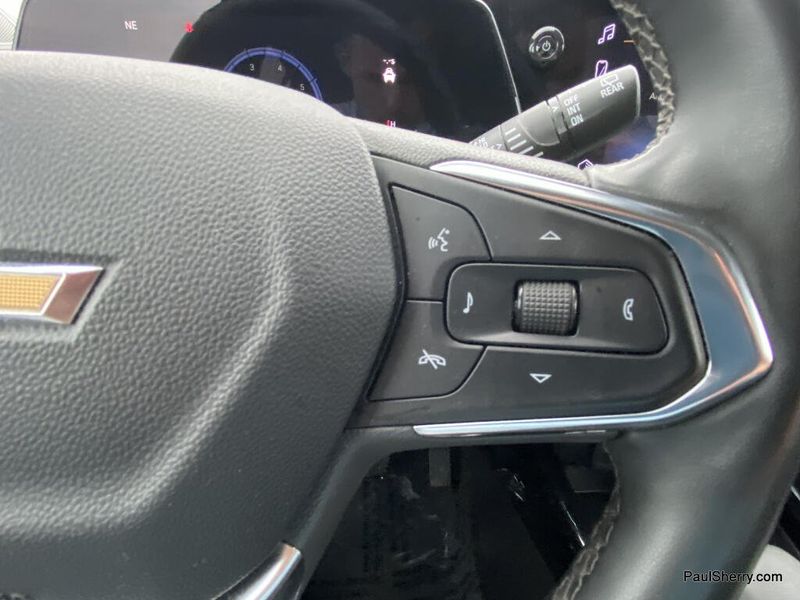 Used 2025 Chevrolet Trax LT