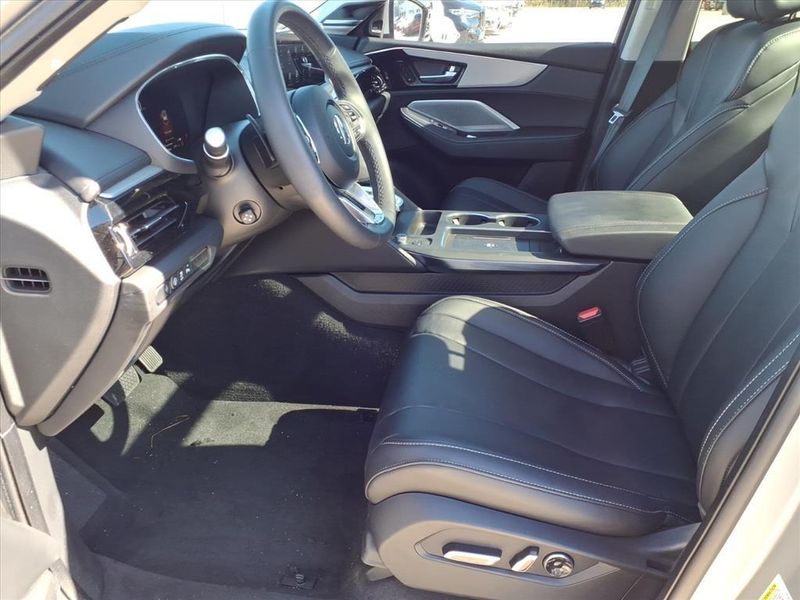 Used 2025 Acura MDX Technology PackageImage 11