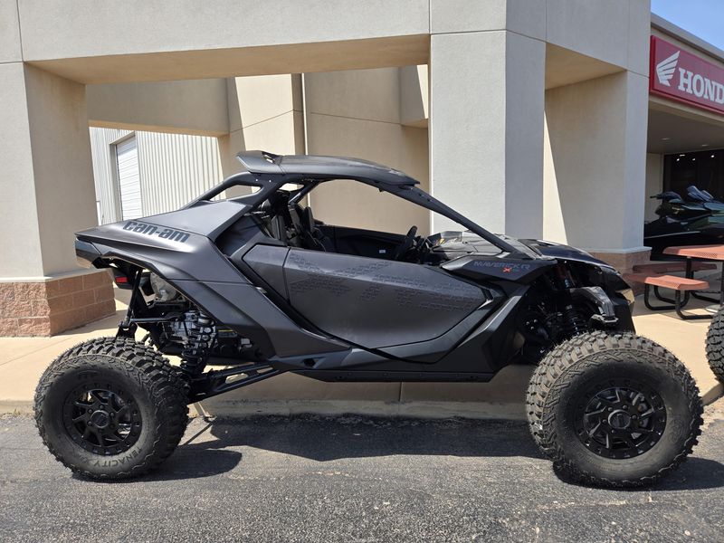 2025 Can-Am MAVERICK R X RS WITH SMARTSHOX 999T DCT TRIPLE BLACK Image 3