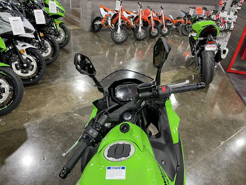 2025 Kawasaki NINJA 650 KRT EDITION ABS Image 17
