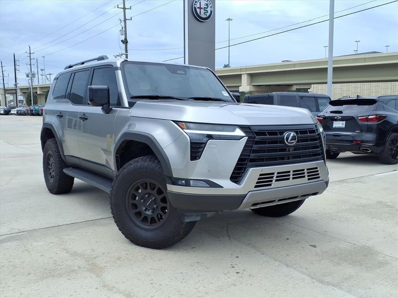Used 2024 Lexus GX 550 OvertrailImage 1