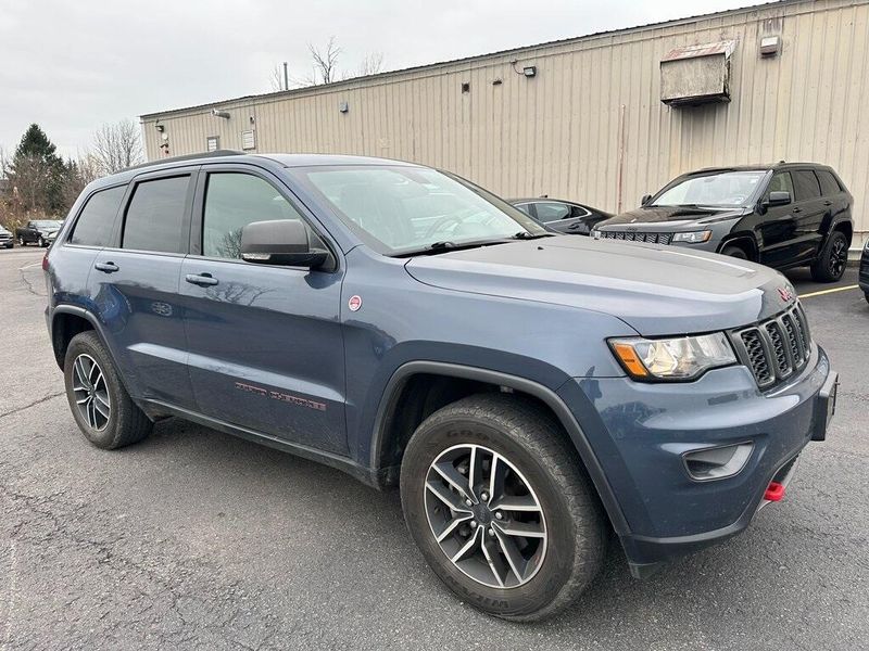 2020 Jeep Grand Cherokee TrailhawkImage 1