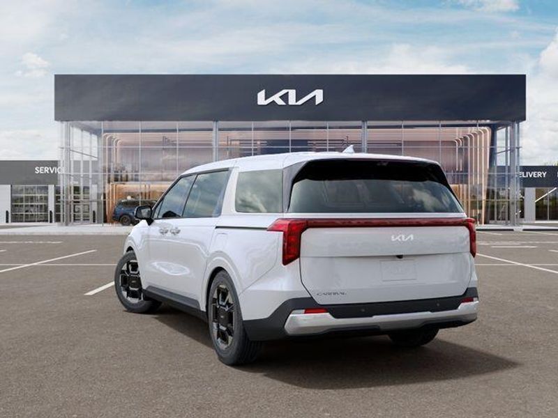 New 2026 Kia Carnival EXImage 5