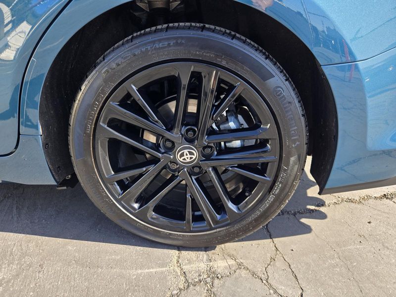 Used 2026 Toyota Camry SE (Natl)