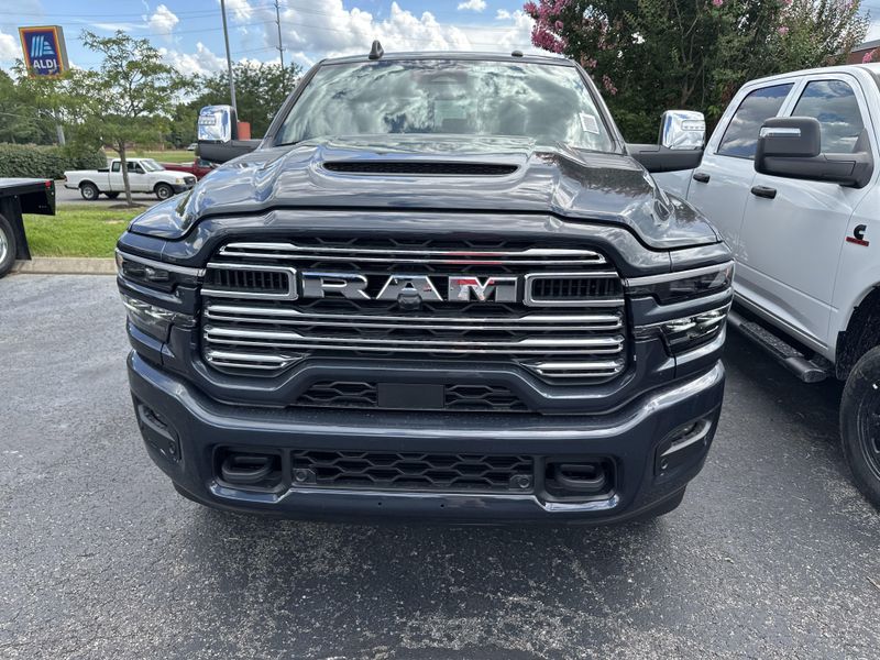 New 2025 RAM 2500 Laramie Crew Cab 4x4 6