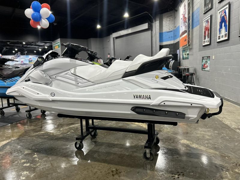 New 2025 Yamaha FX CRUISER SVHO W/AUDIO Image 5