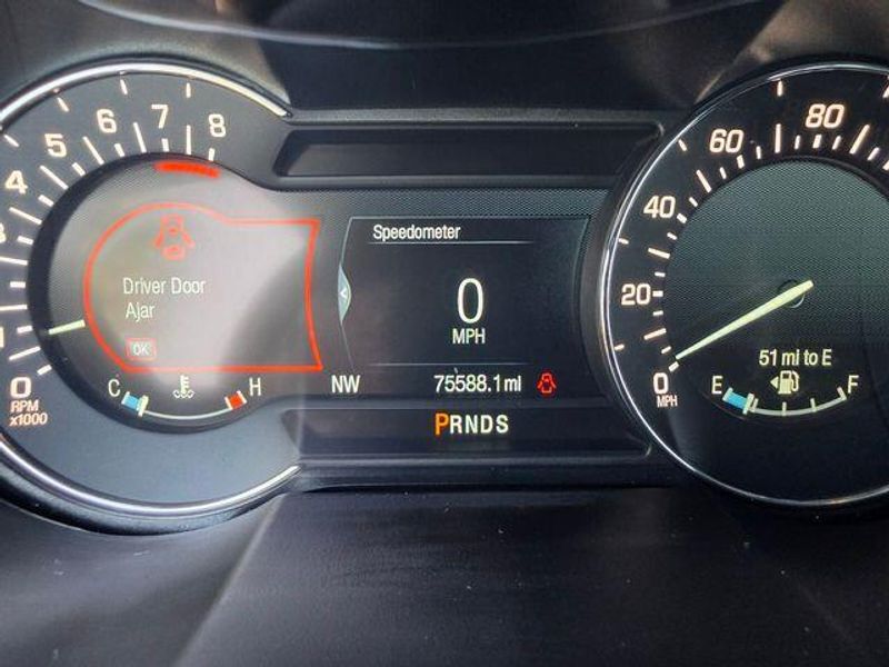Used 2017 Lincoln MKX SelectImage 24