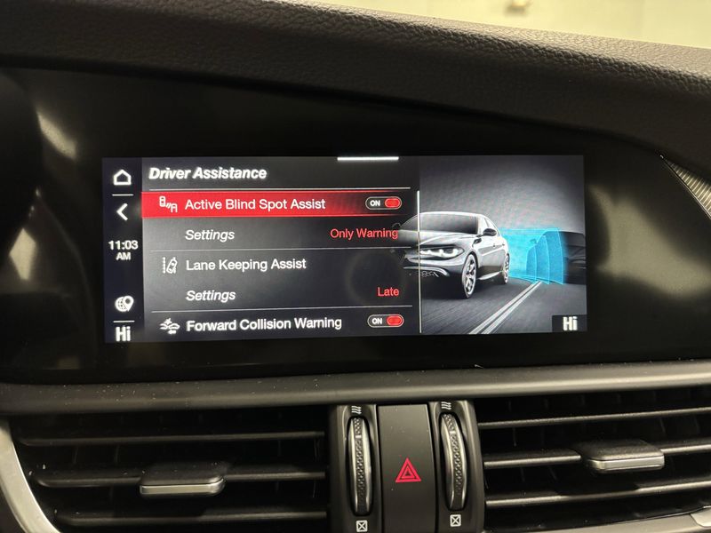 New 2025 Alfa Romeo Giulia AwdImage 14