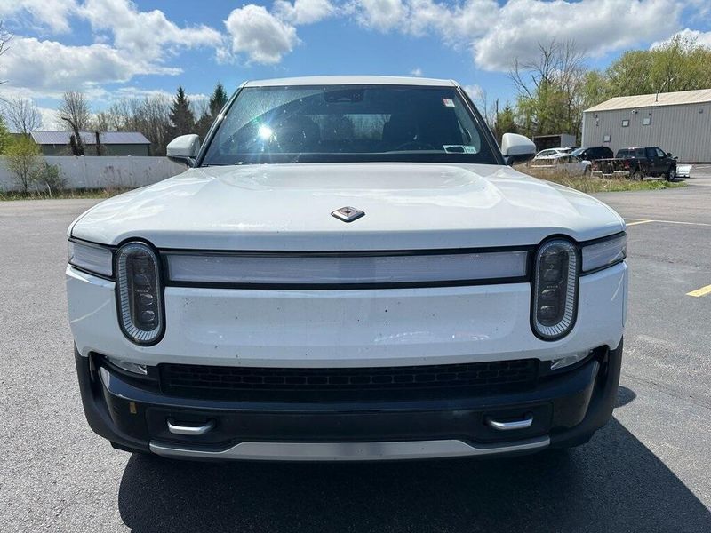 2022 Rivian R1T Adventure photo 11