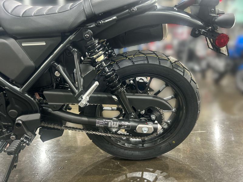 New 2025 Honda SCL500 Image 12