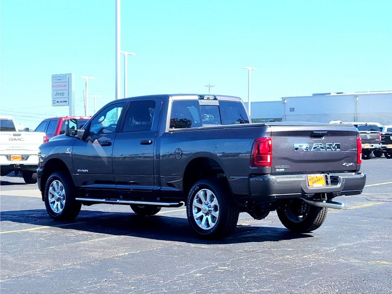 New 2027 RAM 2500 Big Horn Crew Cab 4x4 6'4' Box