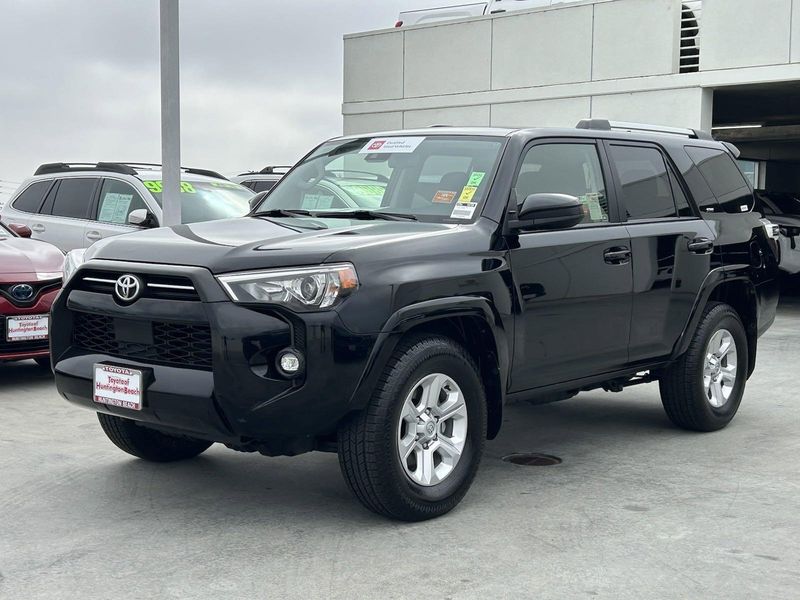 2023 Toyota 4Runner SR5Image 8