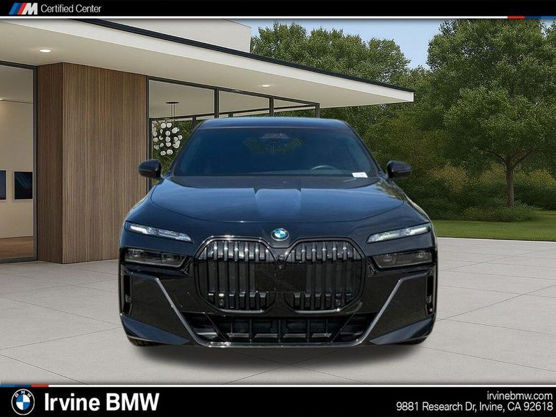 Used 2023 BMW 7 Series 740iImage 4