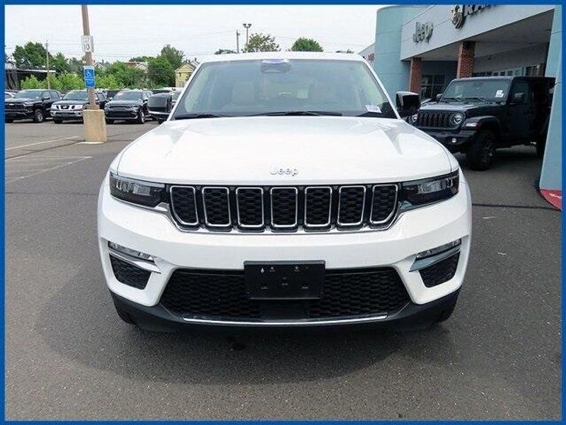 2022 Jeep Grand Cherokee LimitedImage 3