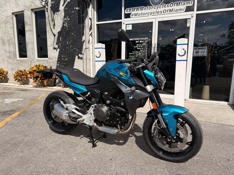 2025 BMW F 900 R Image 10