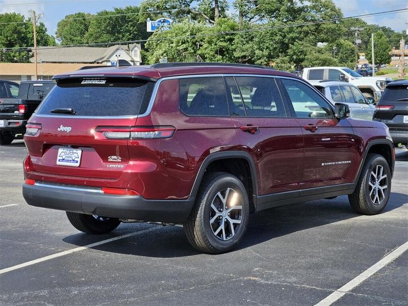 2025 Jeep Grand Cherokee L Limited 4x4Image 6